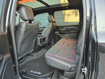 DODGE RAM 1500 5,7 HEMI BLACK WIDOW 16000km - 15