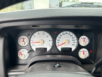 Dodge Ram 1500 zadní náhon HEMI 5,7 Magnum - 15