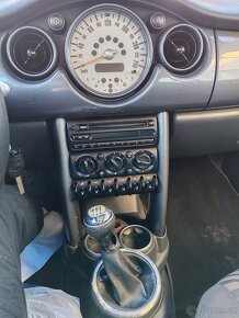 Mini Cooper One - ZAPŮJČENÍ VOZU - 15