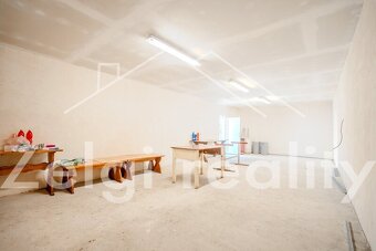 Nabízíme k pronájmu zemědělský areál o celkové ploše 2 268 m - 15