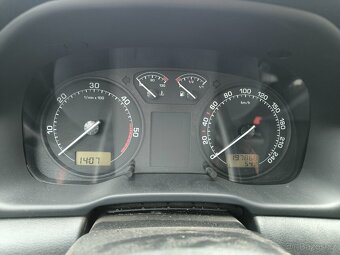 ŠKODA OCTAVIA 1.9 TDI, r.v. 2010, 1. MAJITELKA, VÝBORNÝ STAV - 15