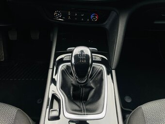 Opel Insignia 2.0 CDTI 125KW MANUÁL LED LUX NAVI SERVISKA - 15