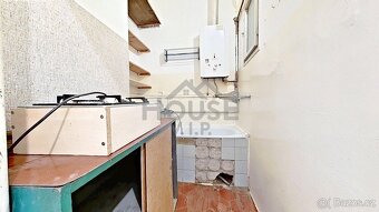 Prodej bytu 1+kk, 35 m2 s balkonem a sklepem – Praha 10, Str - 15