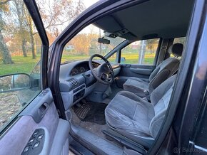 Automobil Peugeot 806 a karavan - 15