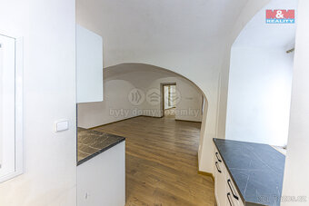 Pronájem bytu 1+kk, 53 m², Kutná Hora, Jungmannovo náměstí - 15