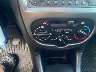 Peugeot 206 - 15