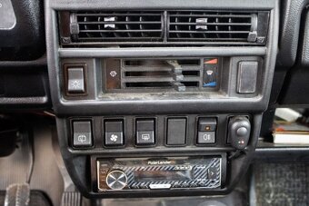 Lada Niva 61kW (2015) - 15