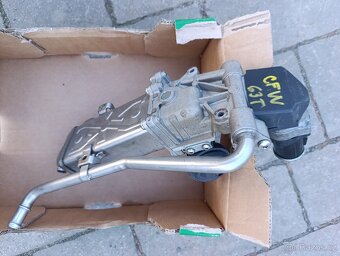 VW Golf Variant CERNY 4motion CAY 1.6TDI díly motor - 15