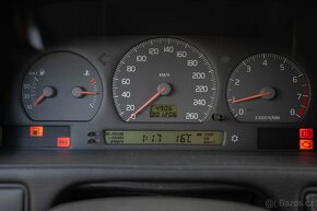 Volvo V70 T5 2.3 176kw - 15