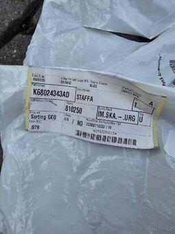 Dodge Challenger nárazník, difuzor, držáky - 15