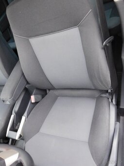 Opel Zafira 1.9 CDTi,,7 míst,,tažné zařízení,,NOVÉ ROZVODY - 15