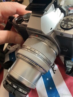 Prodám Olympus  OL-E-M5 OM-D + příslušenství - 15