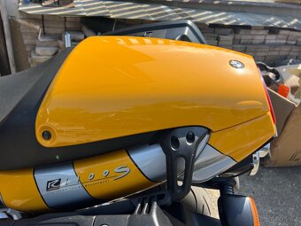 BMW r1100s - 15