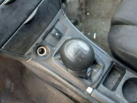 Toyota Corolla 1,4 D-4D 66kW 2005 Combi 1ND - dily - 15