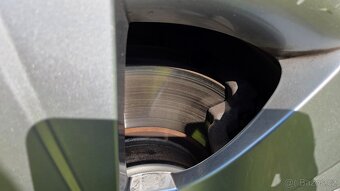 Superb 2.0Tdi 110kw - 15