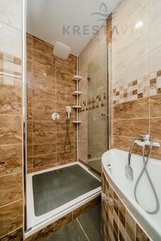 Nadstandartní byt 3+1, 78m2, s 2 wc, sprchovým koutem i vano - 15