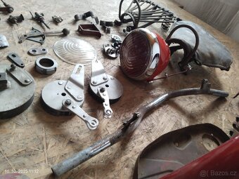 Jawa Villiers, speciál, robot - díly - 15