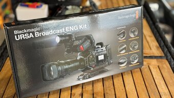 BLACKMAGIC DESIGN URSA BROADCAST G2 - 15
