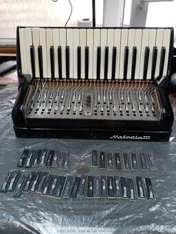 Opravy harmonik a heligonek 728115671 - 15