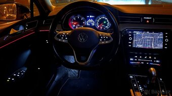 Passat 2.0tdi m.2021 Full LED Kamera Adapt.Tempomat El.kufr - 15