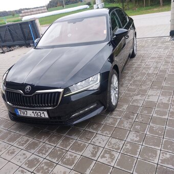 Škoda Superb 3-2.0Tdi-110kw-120.000km - 15