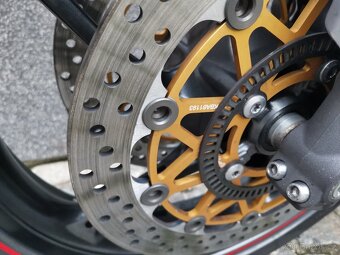 Triumph Street triple - 15