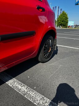 Toyota Yaris - 15