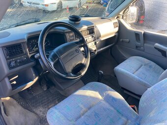 VW T4 California Exclusíve 2,5TDi 75kW - 15