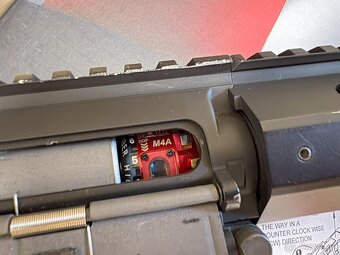 Airsoftová zbraň RRA SA-E07 EDGE a vybavení - 15