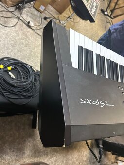 Nord Stage 3 88 dobrý stav+case  a Nord Electro 6D73 - 15