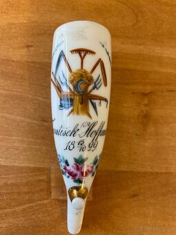 Sběratel nabízí staré porcelánové fajfky, kolínka a troubele - 15