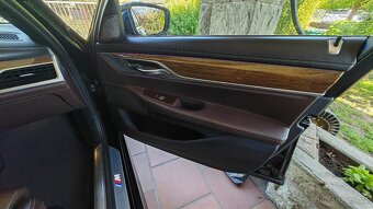 BMW 750D M-Sport, xDrive, 2018, najeto jen 92500km, TOP STAV - 15