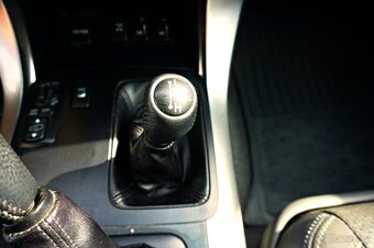 TOYOTA LAND CRUISER 120 2006 3,0D -4D 2006 - 15