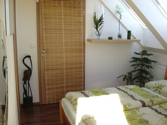 Moderní byt 3+kk 72 m² s balkonem a park.stáním, Mukařov - 15