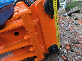 Hydraulické kladivo 6-8t - 15