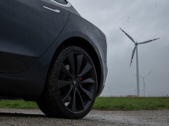 Tesla Model 3 Performance 2019 - 15