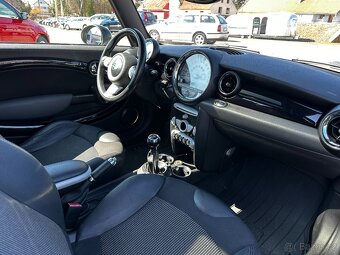 MINI COOPER 1,6i - PANORAMA - TAŽNÉ ZAŘÍZENÍ - 15