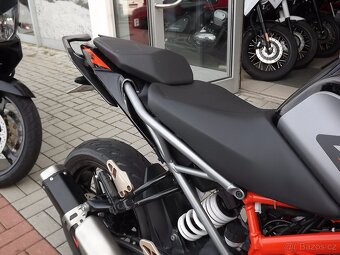 KTM 125 Duke - 15