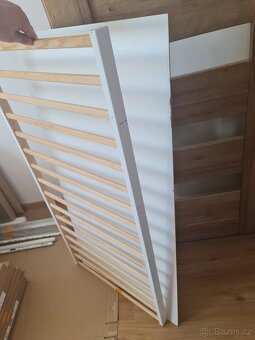 Krásná dětská postýlka se šuplíkem a zábranou 120 x 60 bílá - 15