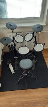 Přenosná elektronická bicí Roland TD-1KPX2 + příslušenství - 15