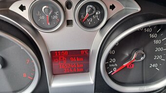 Ford Focus, 2.0i / 107KW TITANIUM - 15