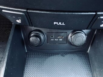 HYUNDAI i30 1.6i 93kW Nové v ČR 1 Majitel velmi pěkný - 15