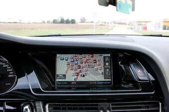 Audi A4 Avant 3.0 TDI 176kW V6 QUATTRO - 15