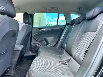 Opel Astra K Sports Tourer, černá, 103.198 km - 15