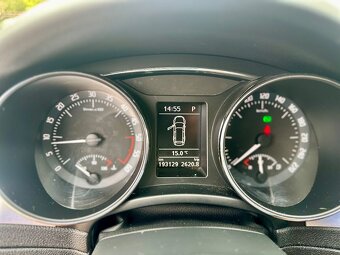 Škoda Superb Combi - 15