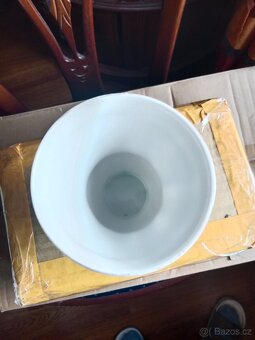 Čtyři pěkné, staré porcelánové zdobené, malované poháry na p - 15
