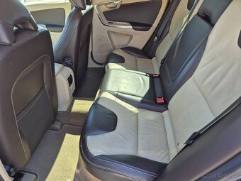 Volvo XC60,2.4D,120KW,AWD,4x4,MANUÁL,R.V.2012 - 15