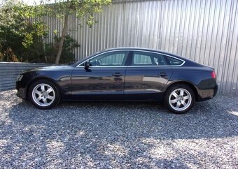 Audi A5 2.0 TDi 189 000KM 2xLITÁ KOLA nafta manuál 100 kw - 15