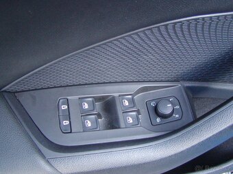 Octavia Combi 2.0TDi, STYLE, NAVI, PLNÁ VÝBAVA, VÝB.STAV - 15