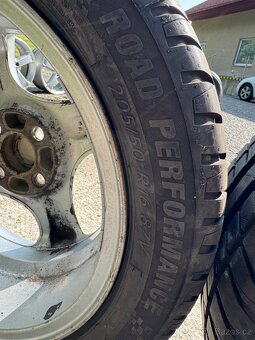 Alu kola Originál Ford + Pneu - 15